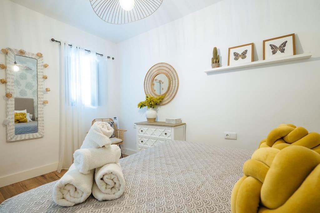 New Apartment In Traditional Building Of The XVI Century Севілья Екстер'єр фото